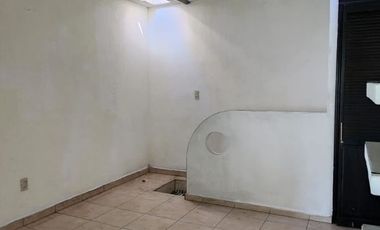 RENTO EDIFICIO 3 NIVELES ZONA CENTRO 100 M2 CONSTRUCCION 35 M2 TERRENO EXCELENTE UBICACION