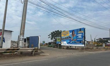 Terreno comercial en zona estratégica de Cañete $ 2´800,000 dólares negociables
