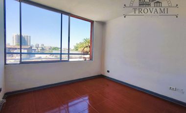 Venta lindo, luminoso y bien conservado departamento en 3er piso, 3 hab,2 baños