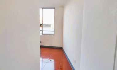 Venta lindo, luminoso y bien conservado departamento en 3er piso, 3 hab,2 baños