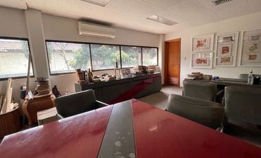 Bodega Vendo 11.500 m2, Con una área construida de 3.970 m2, $11.980 Millones