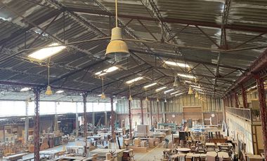 Bodega Vendo 11.500 m2, Con una área construida de 3.970 m2, $11.980 Millones