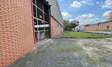 Bodega Vendo 11.500 m2, Con una área construida de 3.970 m2, $11.980 Millones