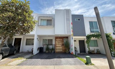 HERMOSA CASA EN VILLAS DE SAN ISIDRO  ZAPOPAN