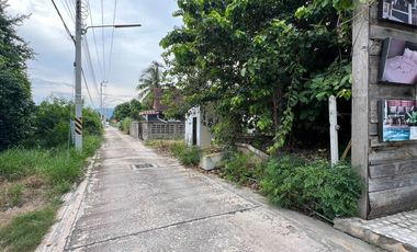 Rare find! Prime land perfect for investment or building a vacation home. Land for sale in Hua Hin Soi 18/1 — only 15 meters from the main road.