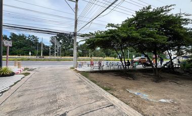 Rare find! Prime land perfect for investment or building a vacation home. Land for sale in Hua Hin Soi 18/1 — only 15 meters from the main road.