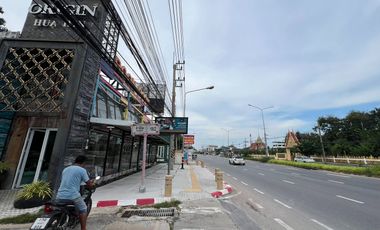 Rare find! Prime land perfect for investment or building a vacation home. Land for sale in Hua Hin Soi 18/1 — only 15 meters from the main road.