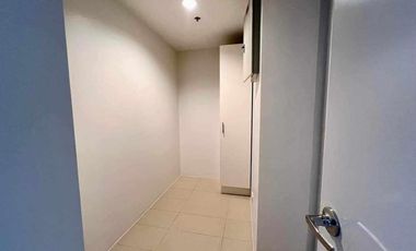 PROSCENIUM, Lincoln Tower, Rockwell Center, 2-Bedroom Unit with Balcony, near Power Plant Mall