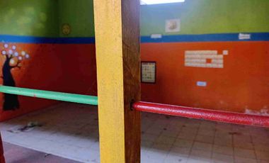 Disewakan ruang Usaha strategis pinggir jalan raya Cocok untuk Usaha Atau Kantor