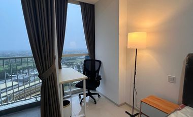 DISEWAKAN APARTEMEN SAMPING BINUS DAN UBM ALAM SUTERA FURNISHED