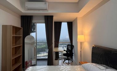 DISEWAKAN APARTEMEN SAMPING BINUS DAN UBM ALAM SUTERA FURNISHED