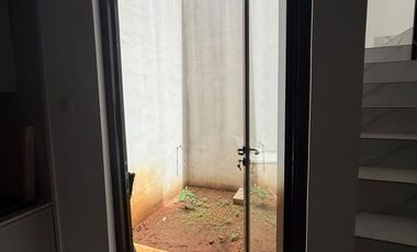 Rumah Semi Furnished Build In Aja Ditinggal, Regensi Melati Mas - BSD