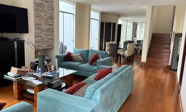 VENDO LINDA CASA EN CONDOMINIO DE 6 CASAS CERCA A REYNALDO VIVANCO Y PRECURSORES