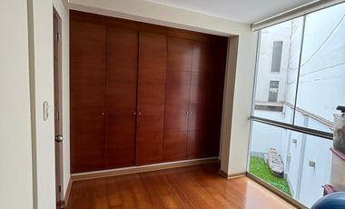 VENDO LINDA CASA EN CONDOMINIO DE 6 CASAS CERCA A REYNALDO VIVANCO Y PRECURSORES