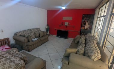 AMPLIA CASA CON 5 RECAMARAS CERCA DEL METRO CD AZTECA