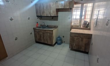 AMPLIA CASA CON 5 RECAMARAS CERCA DEL METRO CD AZTECA