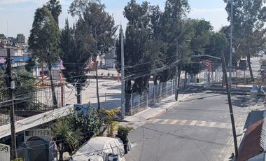 AMPLIA CASA CON 5 RECAMARAS CERCA DEL METRO CD AZTECA