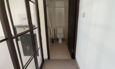 Rumah Green Lake City Minat Disewakan 4x12 Cluster East Asia Dengan 2 Kamar Tidur 2 Lantai Bangunan Dijamin Harga Termurah