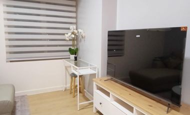 19th Floor Tower F,  The Grove by Rockwell, 117 E. Rodriguez Jr. Ave., Brgy. Ugong, Pasig - 3 Bedrooms with Parking