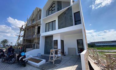 Rumah Modern Dekat Universitas Sebelas Maret Solo