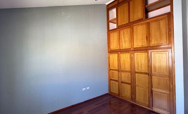 CASA EN VENTA CERCA DE COLOSIO Y ZARAGOZA IDEAL PARA CONSULTORIOS, OFICINAS, ETC.