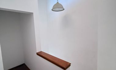 CASA EN VENTA CERCA DE COLOSIO Y ZARAGOZA IDEAL PARA CONSULTORIOS, OFICINAS, ETC.
