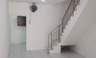 Sewa rumah Bisa untuk Usaha  di tanjung duren , grogol. Jakarta Barat