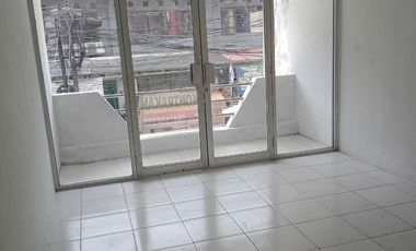 Sewa rumah Bisa untuk Usaha  di tanjung duren , grogol. Jakarta Barat