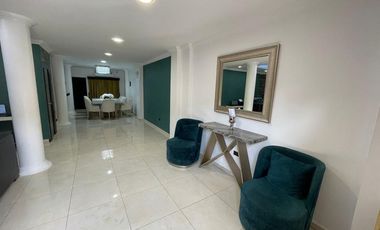 Venta de Casa remodelada de 2 pisos + terraza en ciudadela  Las Orquideas norte de Guayaquil