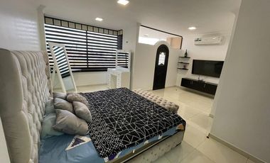 Venta de Casa remodelada de 2 pisos + terraza en ciudadela  Las Orquideas norte de Guayaquil