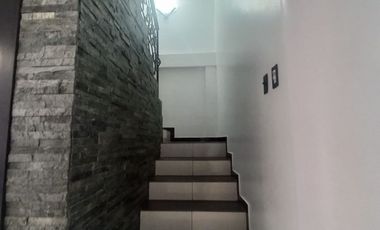 Venta de Casa remodelada de 2 pisos + terraza en ciudadela  Las Orquideas norte de Guayaquil