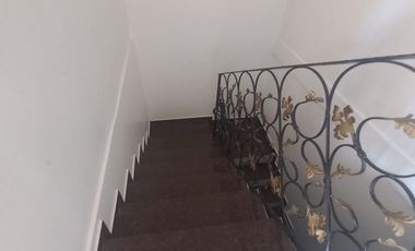 Venta de Casa remodelada de 2 pisos + terraza en ciudadela  Las Orquideas norte de Guayaquil