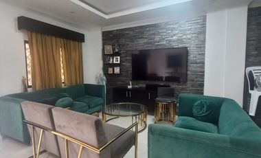 Venta de Casa remodelada de 2 pisos + terraza en ciudadela  Las Orquideas norte de Guayaquil