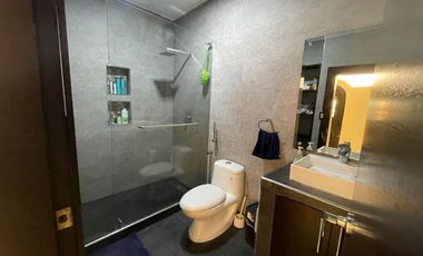 Venta de Casa remodelada de 2 pisos + terraza en ciudadela  Las Orquideas norte de Guayaquil