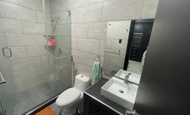 Venta de Casa remodelada de 2 pisos + terraza en ciudadela  Las Orquideas norte de Guayaquil