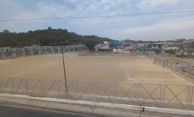 Venta de Casa remodelada de 2 pisos + terraza en ciudadela  Las Orquideas norte de Guayaquil