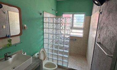 VENDO CASA AMPLIADA EN PUENTE MORENO EN PRIMERA SECCION