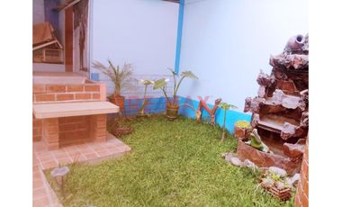 Oportunidad con 30 mil dólares de inicial + banco. Venta linda Casa con 7 Dptos En San Juan De Miraflores – Ideal Para Vivienda O Inversión.