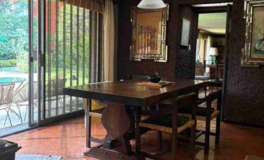 Amplia casa sola en calle Santa Clara, San Cristobal.