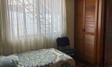 Amplia casa sola en calle Santa Clara, San Cristobal.