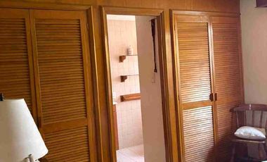 Amplia casa sola en calle Santa Clara, San Cristobal.