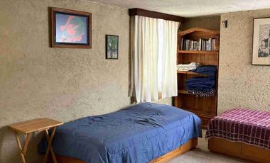 Amplia casa sola en calle Santa Clara, San Cristobal.