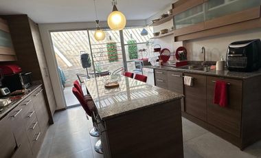 Casa de renta, sector la Viña Alta, Tumbaco