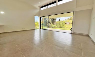 SE ARRIENDA CASA CAMPESTRE EN PEREIRA VIA ARMENIA