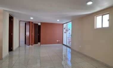 Se vende amplio departamento en segundo nivel Curitiva II Residencial, Cuautlancingo Puebla.