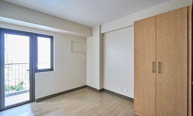BRYANTPARKLANE06XW: For Rent Semi Furnished Studio with Balcony in Bryant Parklane