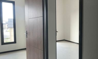 Dijual Disewakan Rumah 2 Lantai Alana Regency Tambak Oso, Sidoarjo