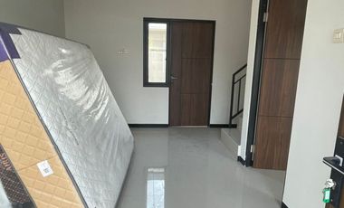 Dijual Disewakan Rumah 2 Lantai Alana Regency Tambak Oso, Sidoarjo
