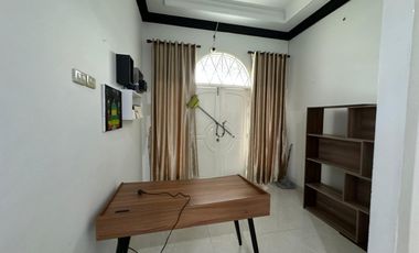 DIJUAL RUMAH FULL FURNISH KOMPLEK VILLA ARJUNA JALAN SWADAYA PALEMBANG