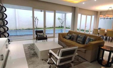 Sewa Rumah Graha Famili Furnished Swimming Pool